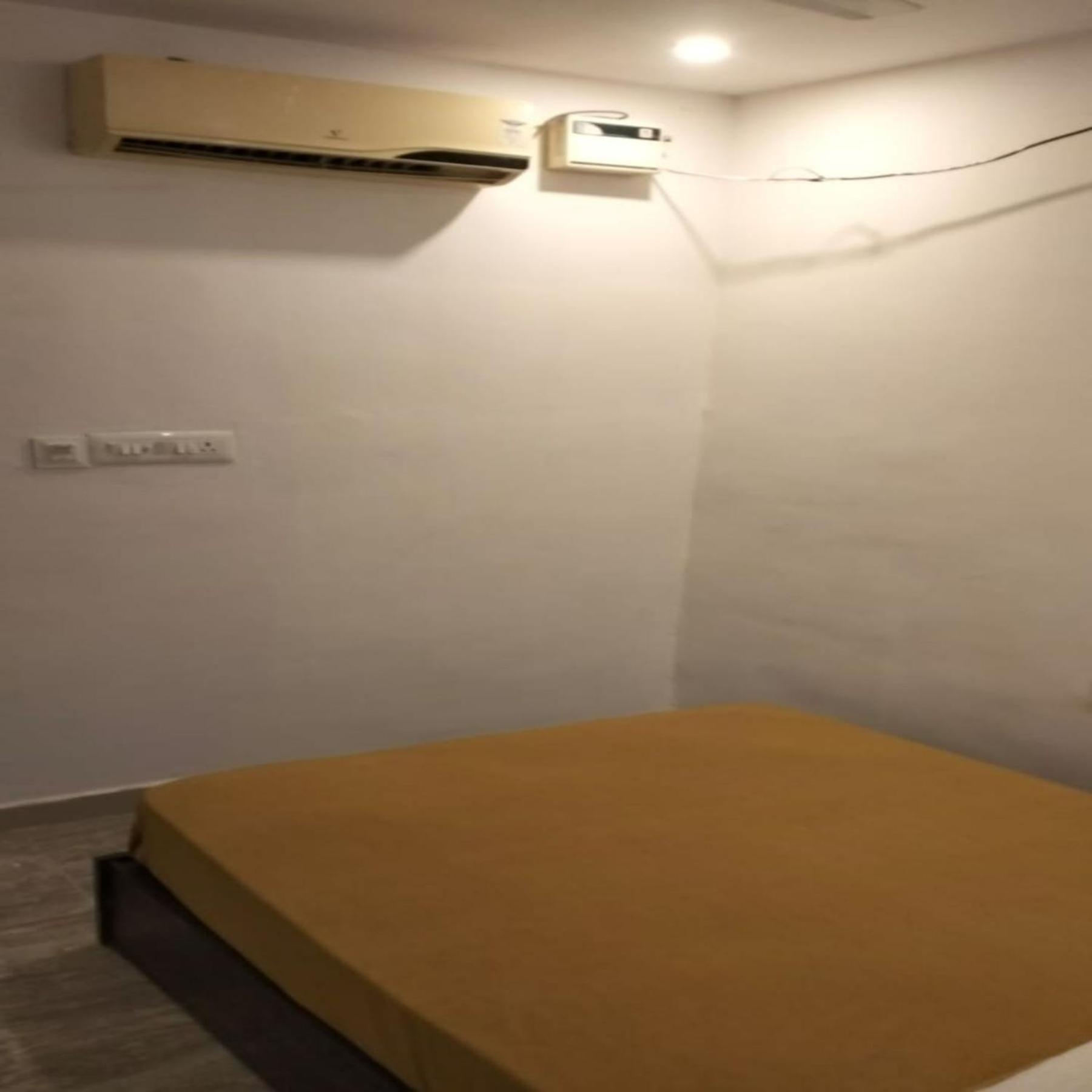 Queen D Tower - By Grands Inn Hospitality Tallakulam ภายนอก รูปภาพ